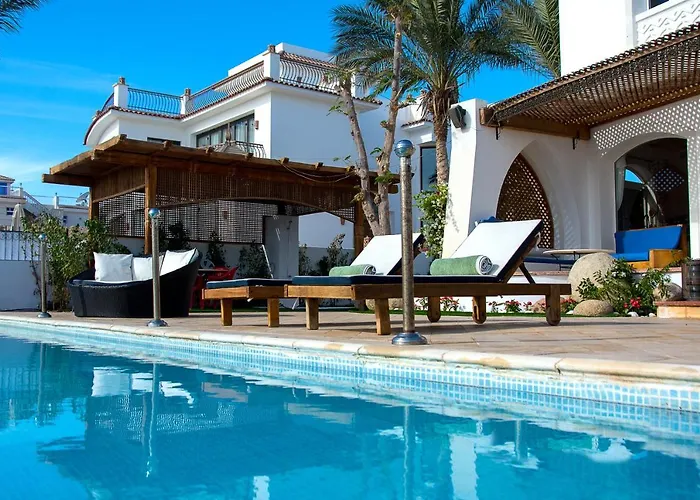 Jacaranda Villa *